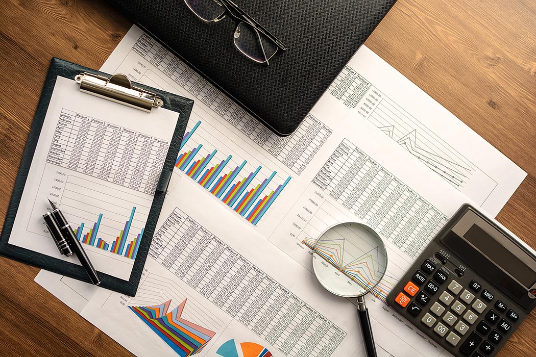 Charlotte CPA offering bookkeeping and tax services.